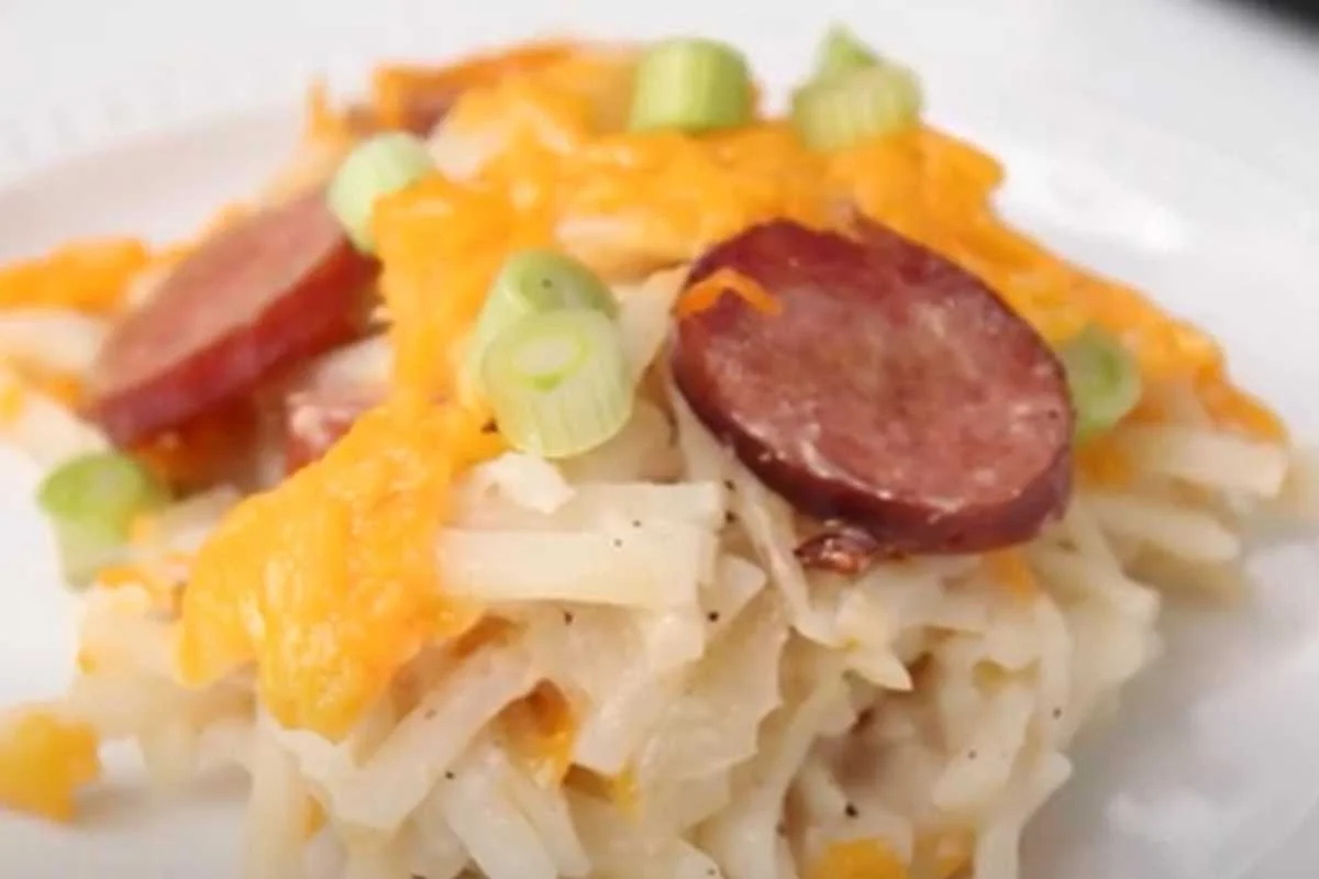 Slow Cooker Cheesy Kielbasa Hashbrown Casserole | Easy Dinner Recipe