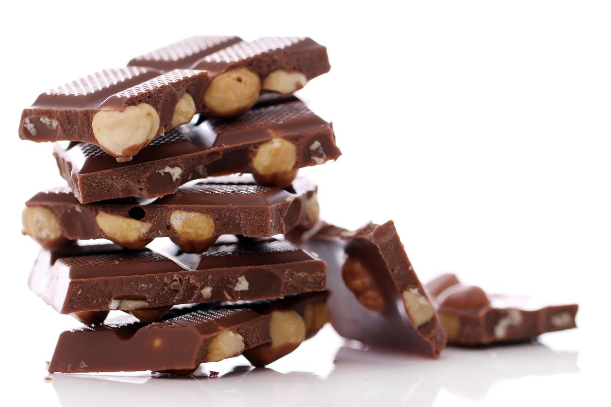 How Many Calories in an Almond Joy: Full Nutrition Guide